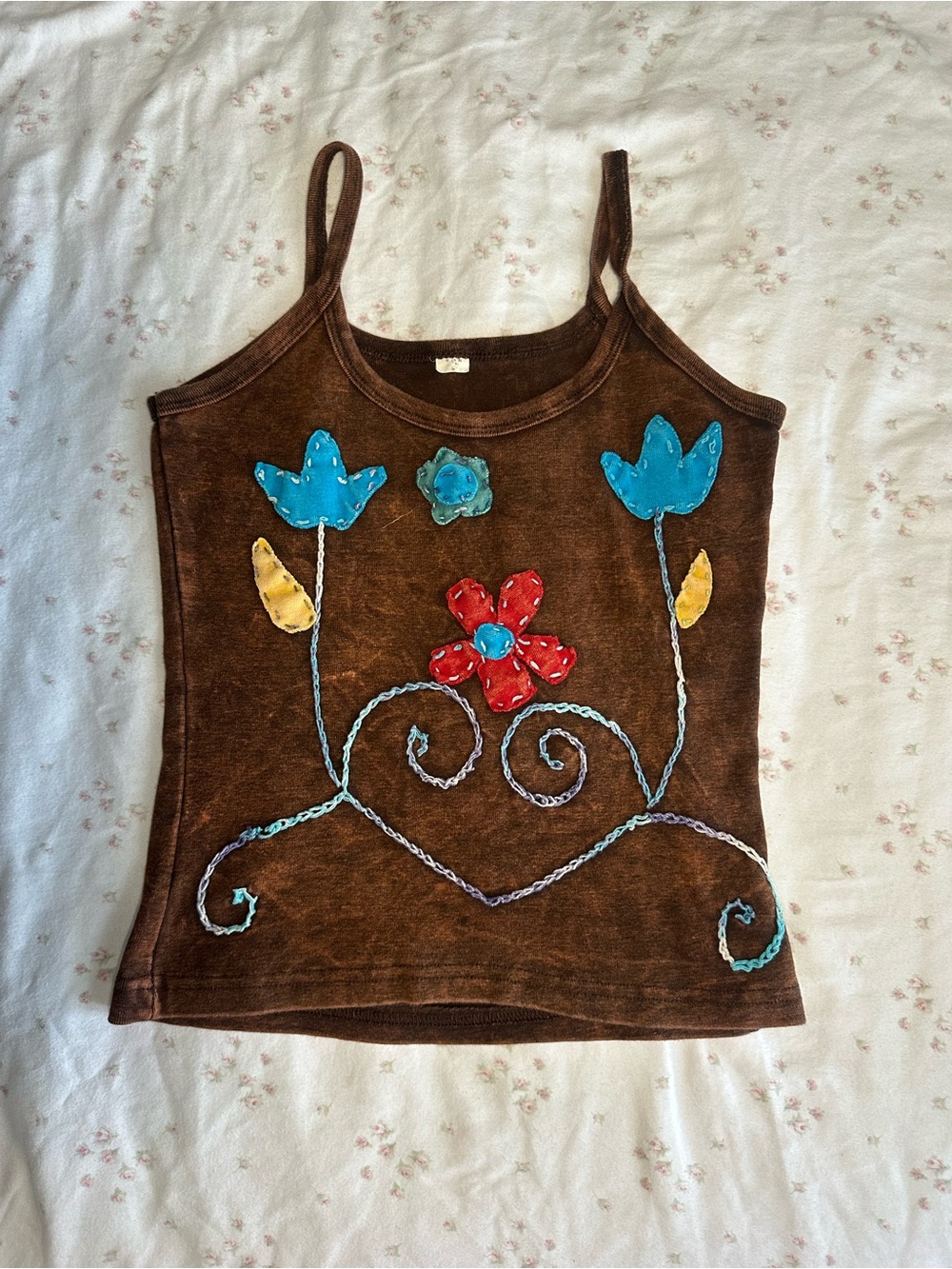 Brown Floral Appliqué Spaghetti Strap Tank Top
